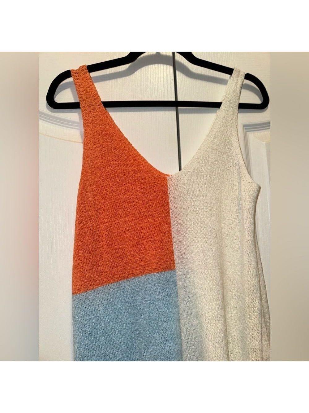 Color Block Tank - Picture 3 of 5
